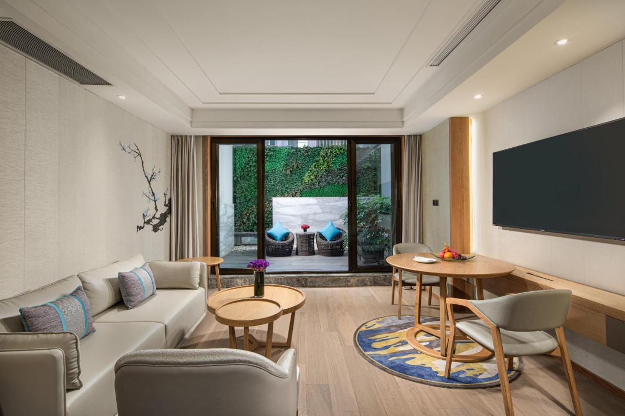 Khách sạn Crowne Plaza Nanjing Road By Ihg 5*