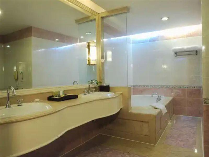 Crowne Plaza Nanjing Road By Ihg Khách sạn 5*